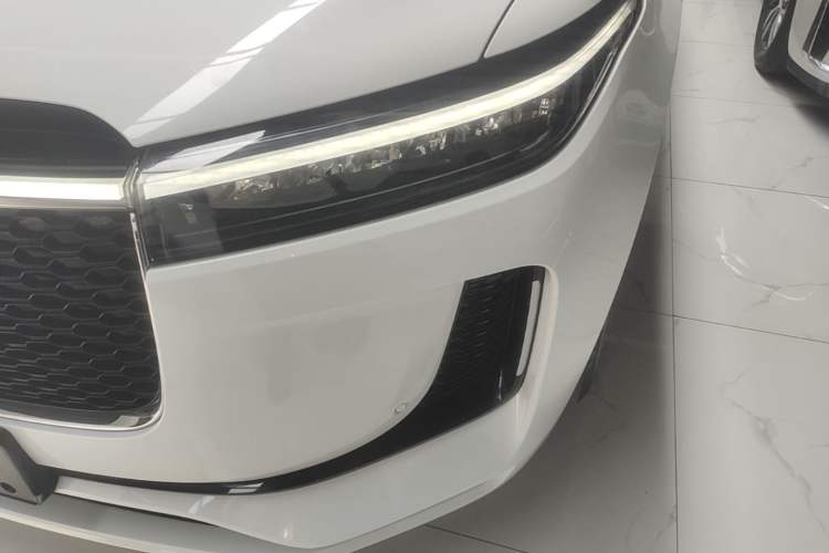 Used Li Auto ONE 2020 Extended-Range 6-Seater Version Left Front Headlight