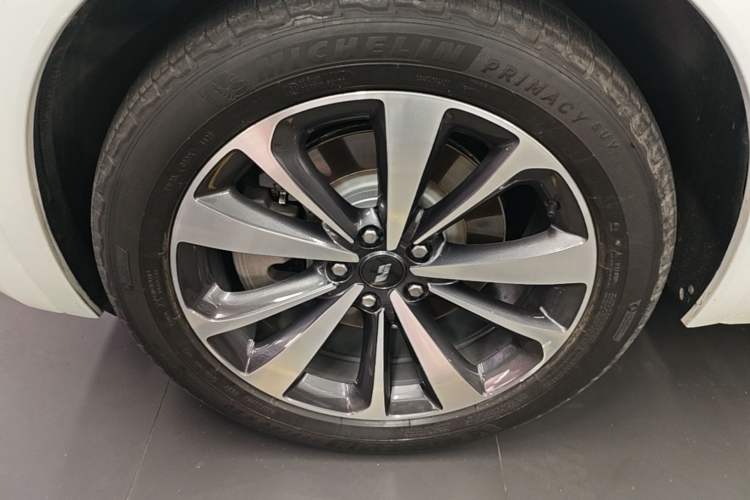 Used Li Auto ONE 2020 Extended-Range 6-Seater Version Left Front Wheel Hub