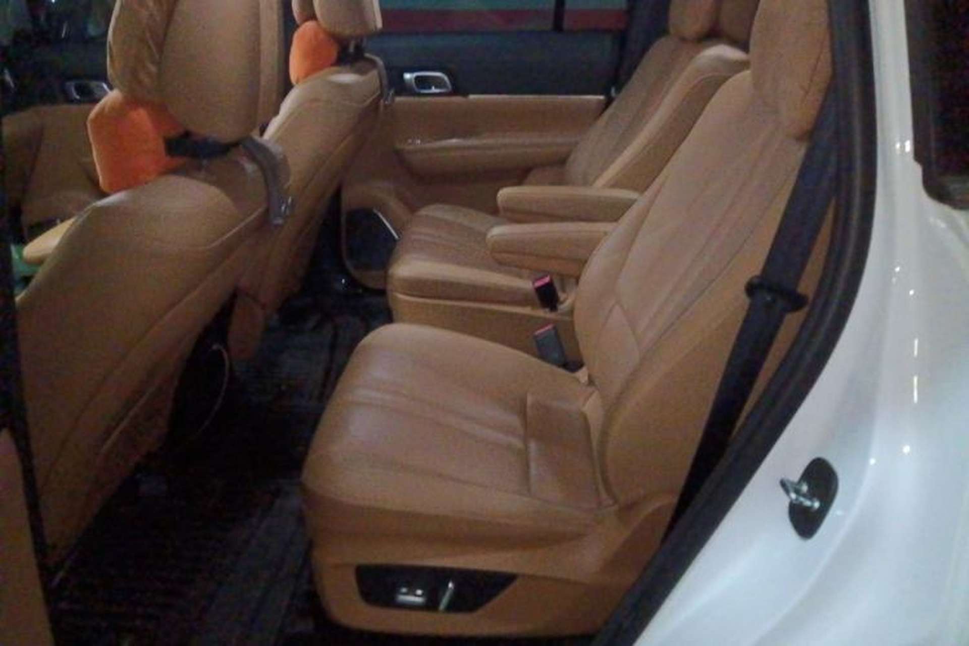 Used Li Auto ONE 2020 Extended-Range 6-Seater Version Left Rear Seat