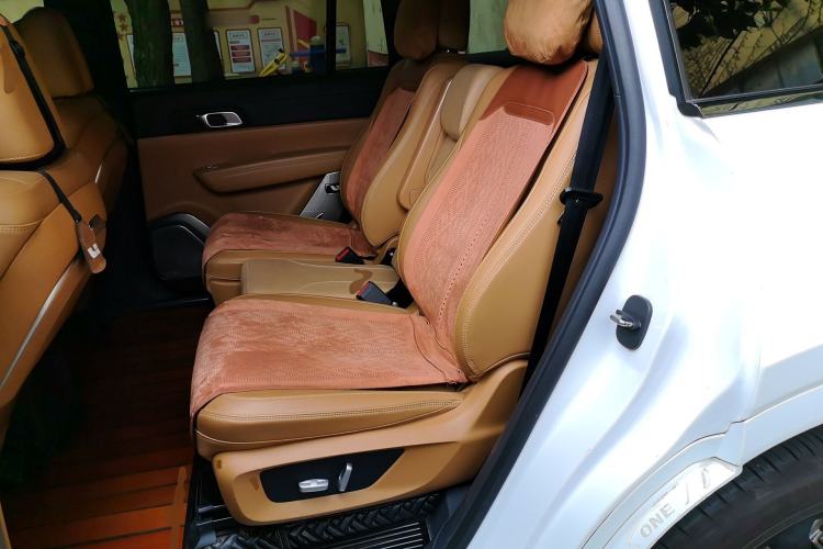 Used Li Auto ONE 2020 Extended-Range 6-Seater Version Left Rear Seat