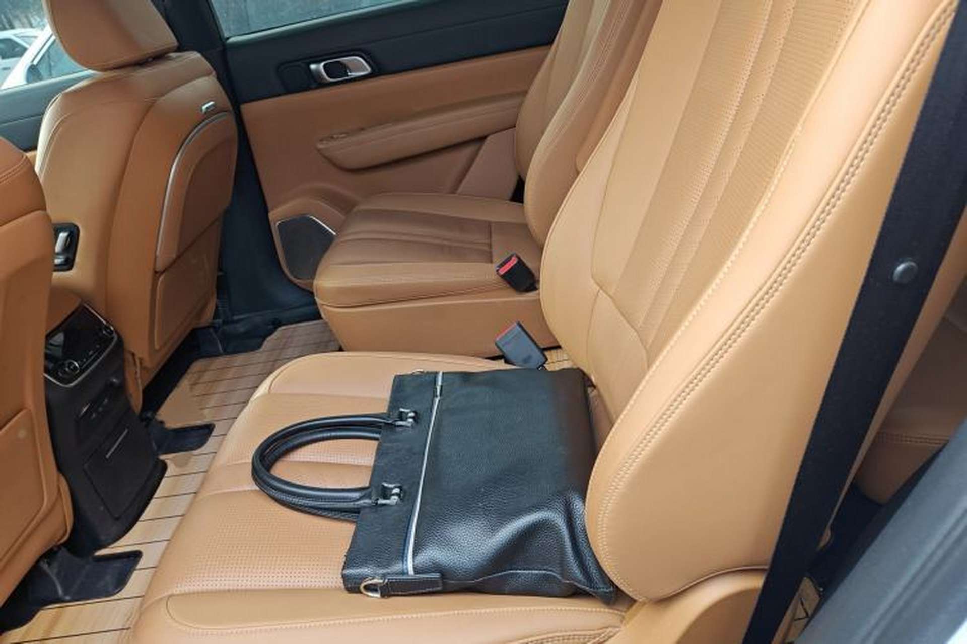 Used Li Auto ONE 2020 Extended-Range 6-Seater Version Left Rear Seat