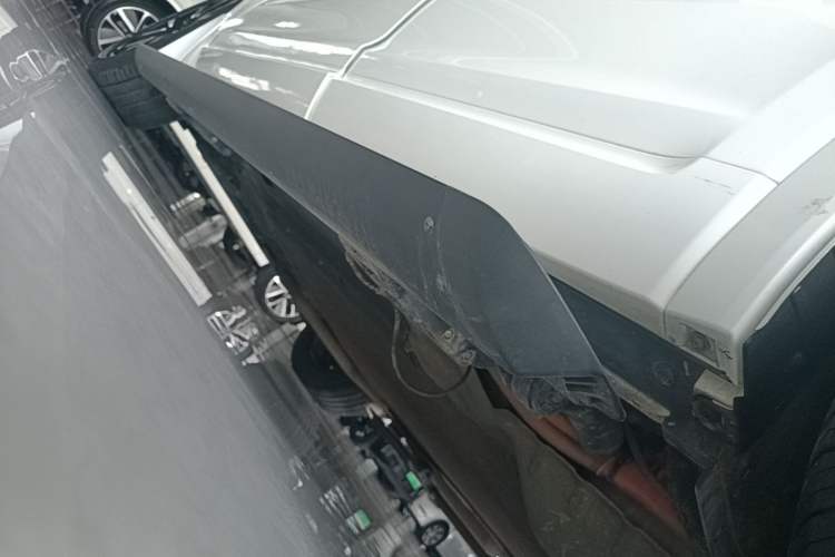 Used Li Auto ONE 2020 Extended-Range 6-Seater Version Left Side Sill