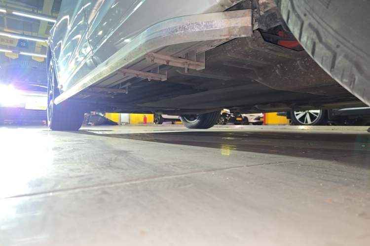 Used Li Auto ONE 2020 Extended-Range 6-Seater Version Left Side Sill