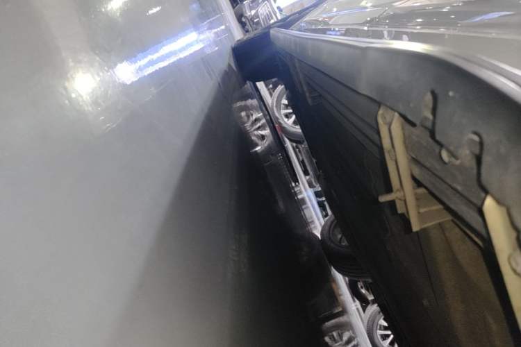 Used Li Auto ONE 2020 Extended-Range 6-Seater Version Left Side Sill