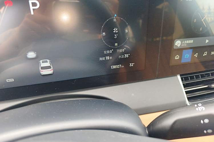 Used Li Auto ONE 2020 Extended-Range 6-Seater Version Odometer Close Up