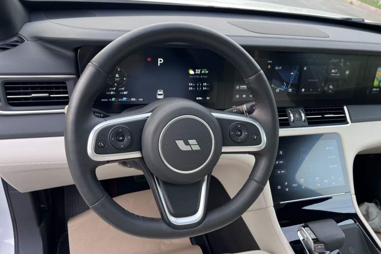Used Li Auto ONE 2020 Extended-Range 6-Seater Version Odometer Close Up