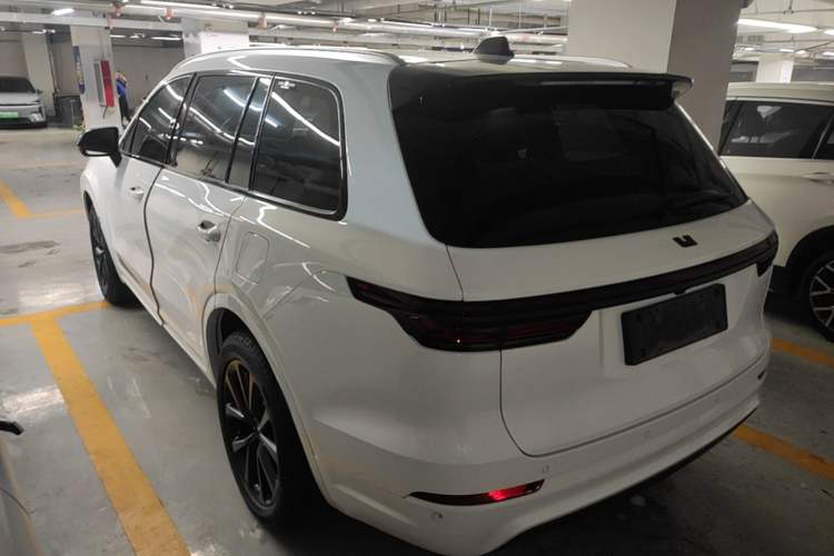 Used Li Auto ONE 2020 Extended-Range 6-Seater Version Rear Left 45 Deg