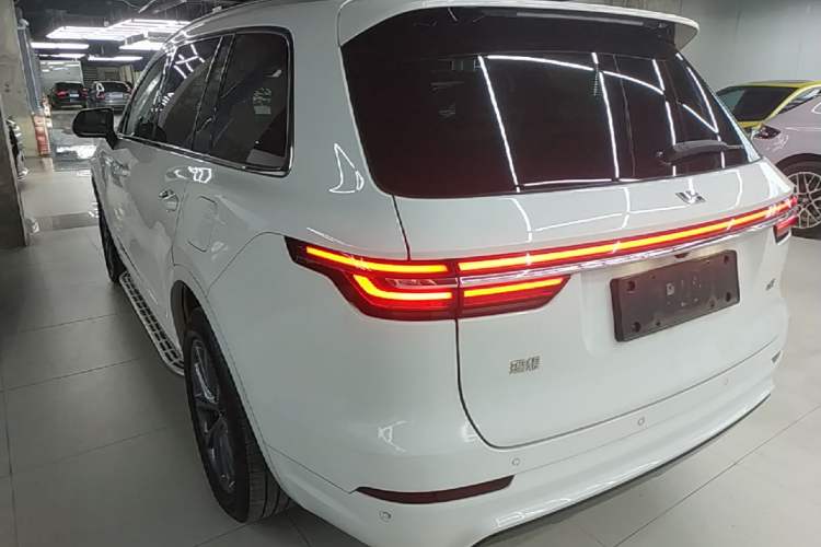 Used Li Auto ONE 2020 Extended-Range 6-Seater Version Rear Left 45 Deg