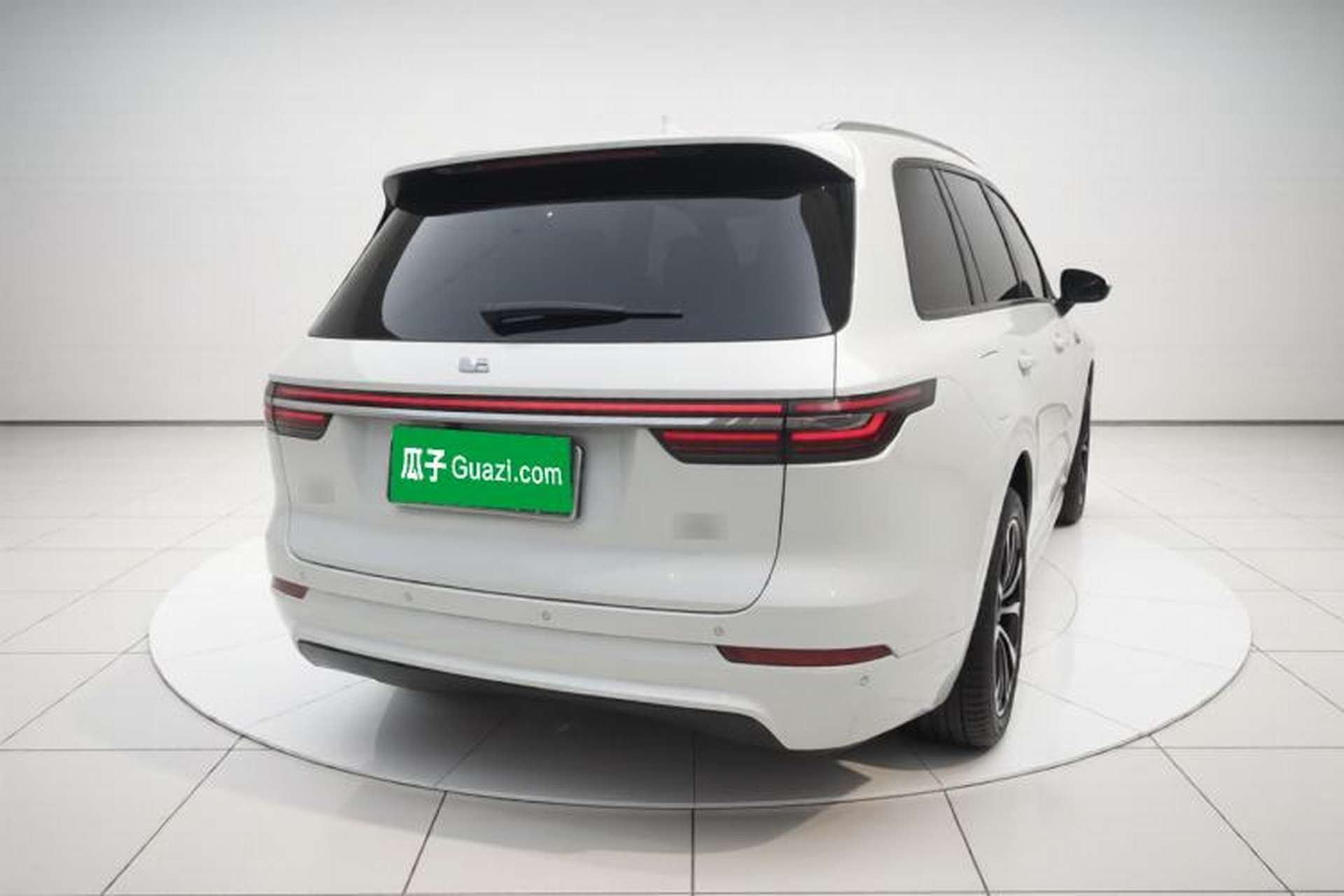 Used Li Auto ONE 2020 Extended-Range 6-Seater Version Rear Right 45 Deg