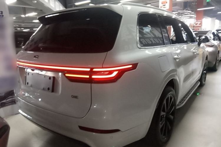 Used Li Auto ONE 2020 Extended-Range 6-Seater Version Rear Right 45 Deg