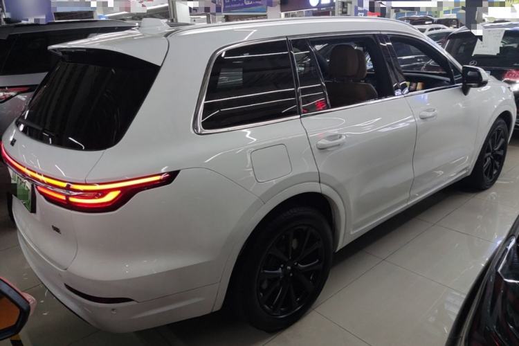 Used Li Auto ONE 2020 Extended-Range 6-Seater Version Rear Right 45 Deg