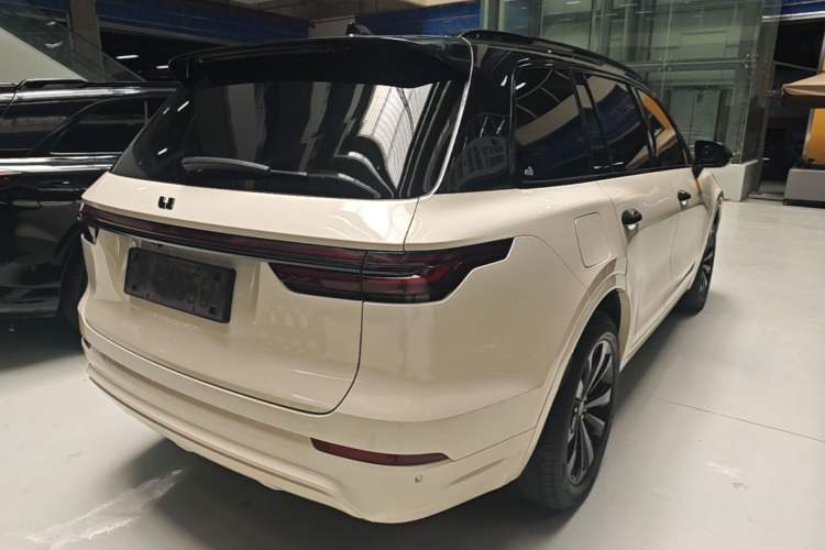 Used Li Auto ONE 2020 Extended-Range 6-Seater Version Rear Right 45 Deg