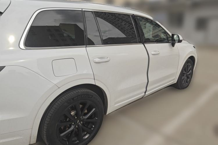 Used Li Auto ONE 2020 Extended-Range 6-Seater Version Rear Right 45 Deg