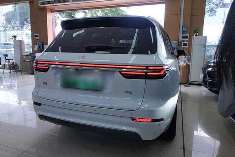 Used Li Auto ONE 2020 Extended-Range 6-Seater Version Rear Right 45 Deg