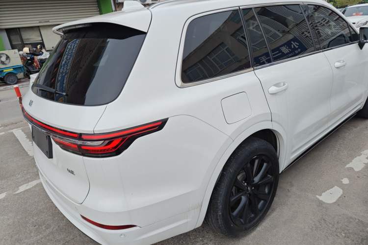 Used Li Auto ONE 2020 Extended-Range 6-Seater Version Rear Right 45 Deg