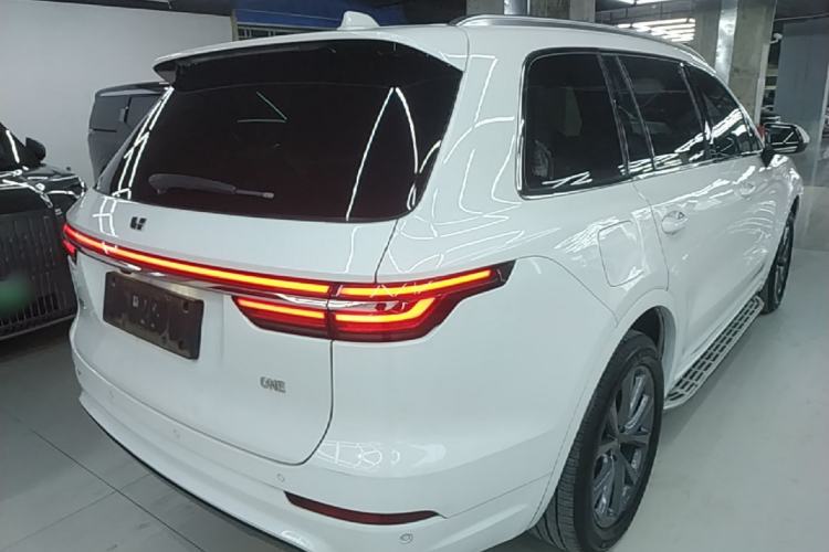 Used Li Auto ONE 2020 Extended-Range 6-Seater Version Rear Right 45 Deg