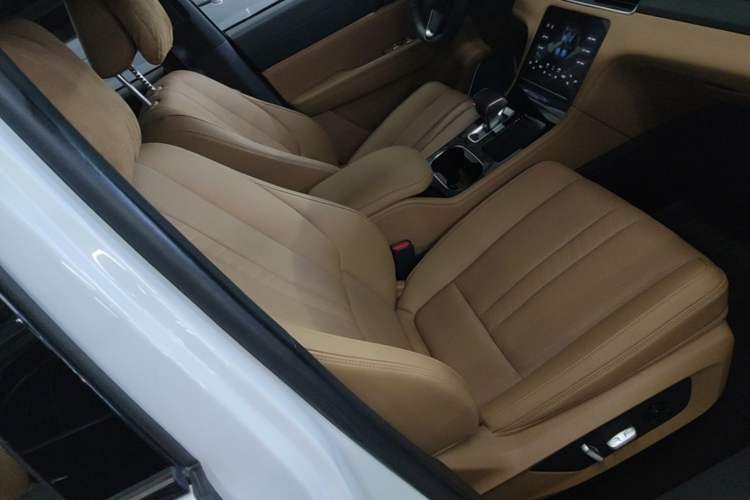 Used Li Auto ONE 2020 Extended-Range 6-Seater Version Right Front Seat