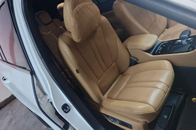 Used Li Auto ONE 2020 Extended-Range 6-Seater Version Right Front Seat