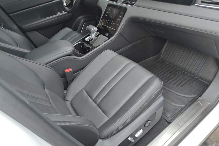 Used Li Auto ONE 2020 Extended-Range 6-Seater Version Right Front Seat