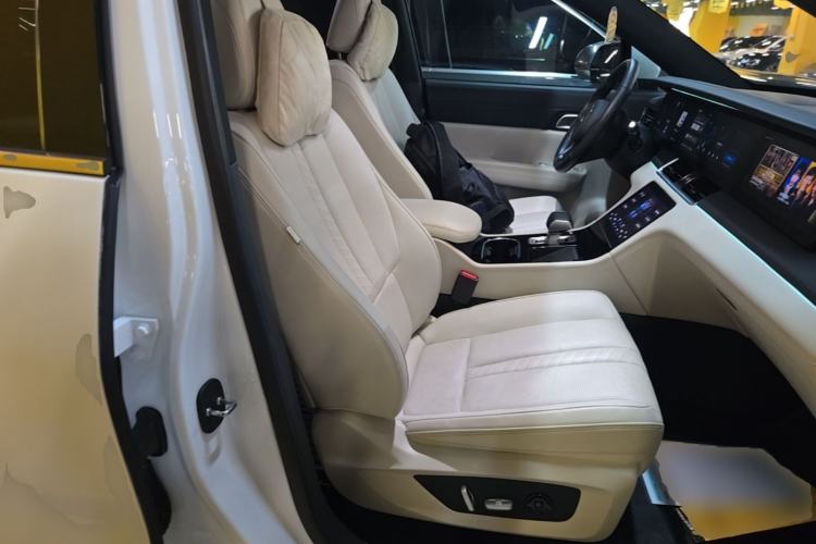 Used Li Auto ONE 2020 Extended-Range 6-Seater Version Right Front Seat