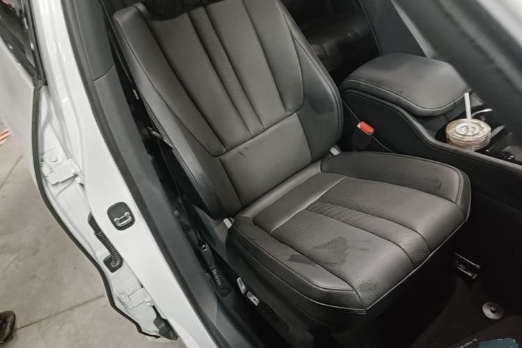 Used Li Auto ONE 2020 Extended-Range 6-Seater Version Right Front Seat