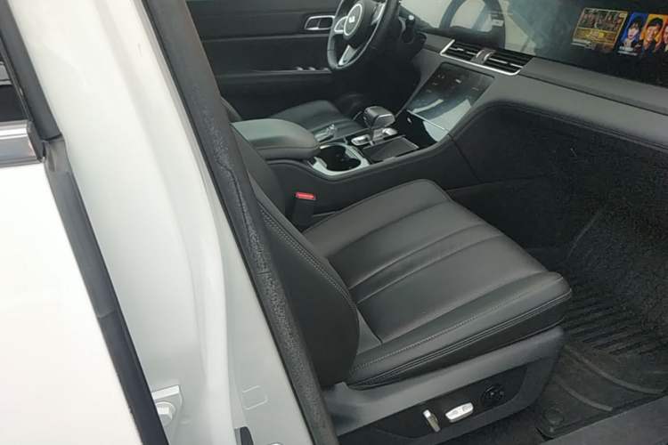 Used Li Auto ONE 2020 Extended-Range 6-Seater Version Right Front Seat