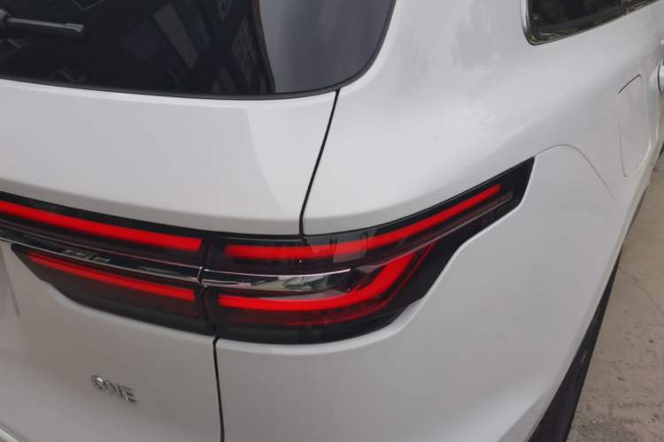Used Li Auto ONE 2020 Extended-Range 6-Seater Version Right Rear Taillight