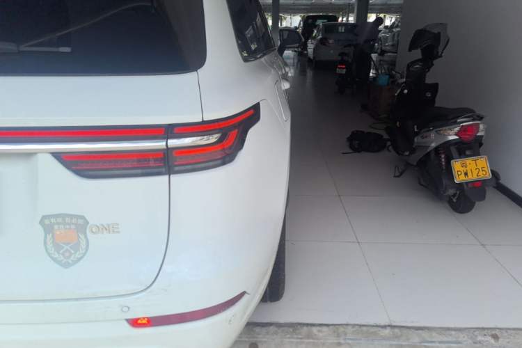 Used Li Auto ONE 2020 Extended-Range 6-Seater Version Right Rear Taillight