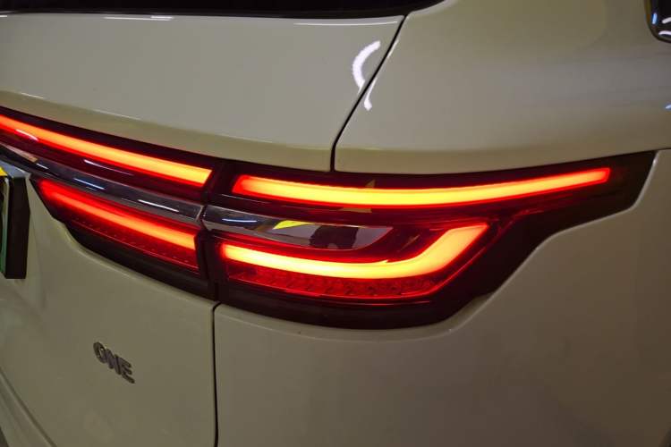 Used Li Auto ONE 2020 Extended-Range 6-Seater Version Right Rear Taillight