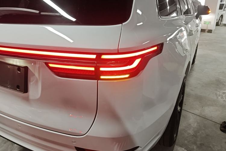 Used Li Auto ONE 2020 Extended-Range 6-Seater Version Right Rear Taillight
