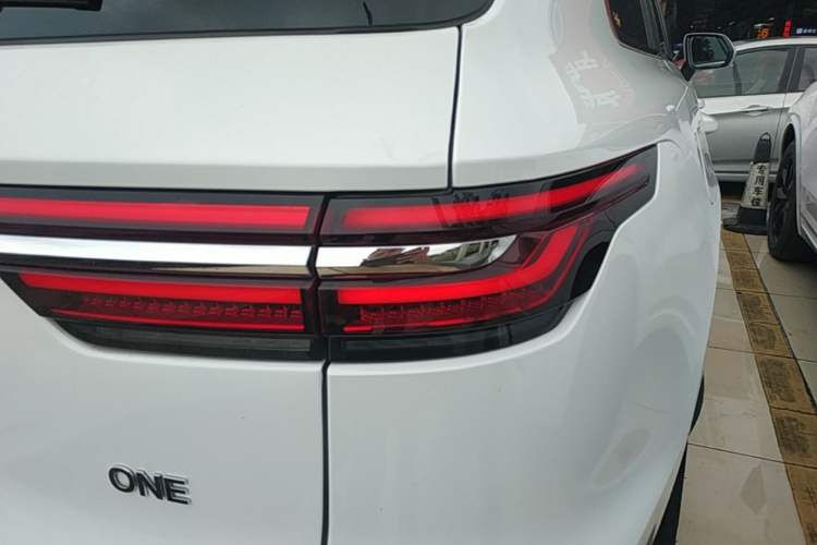 Used Li Auto ONE 2020 Extended-Range 6-Seater Version Right Rear Taillight