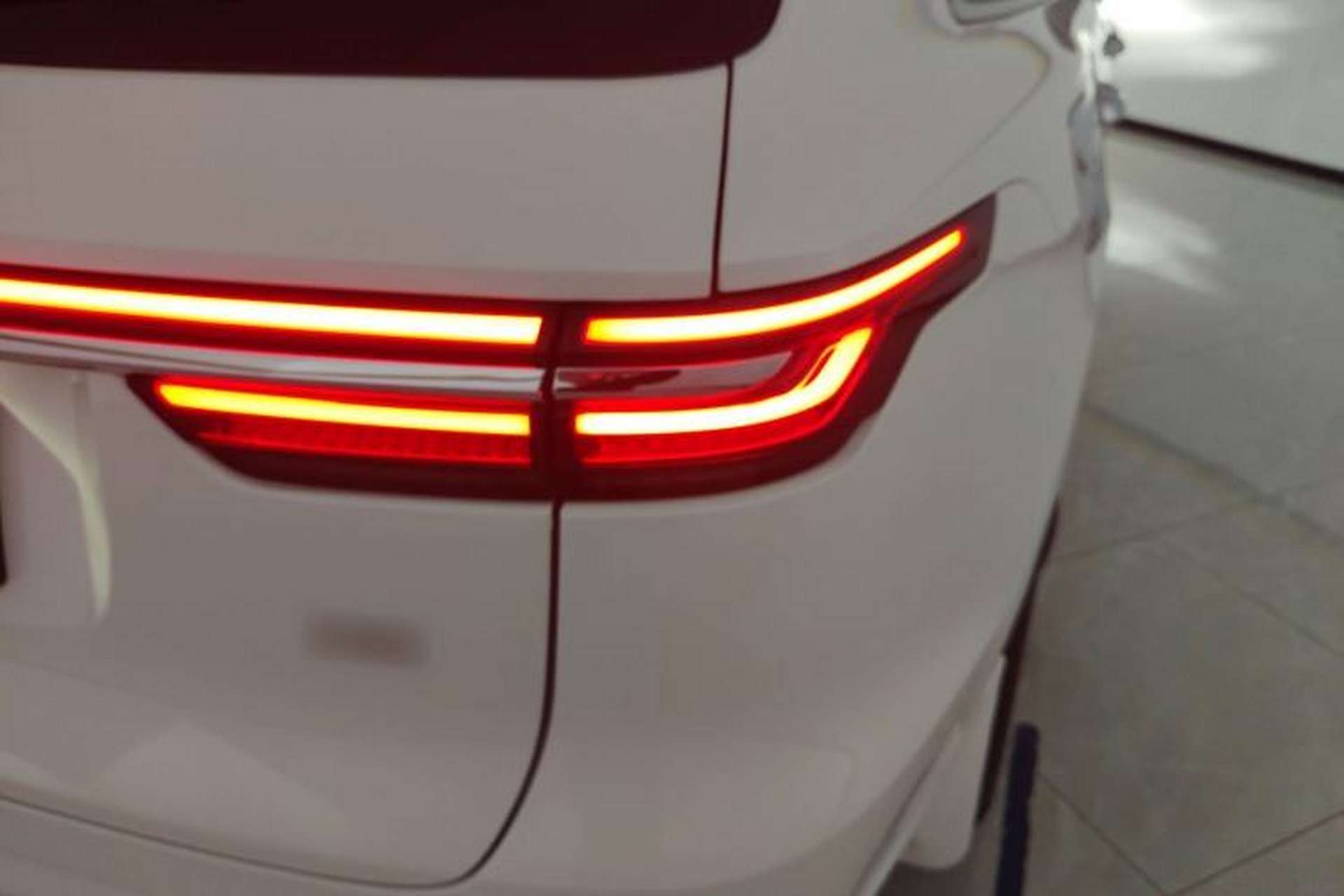 Used Li Auto ONE 2020 Extended-Range 6-Seater Version Right Rear Taillight