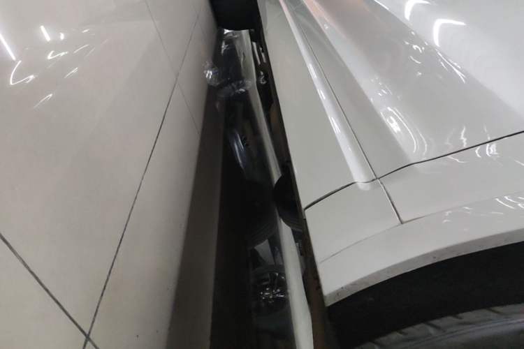 Used Li Auto ONE 2020 Extended-Range 6-Seater Version Right Side Sill