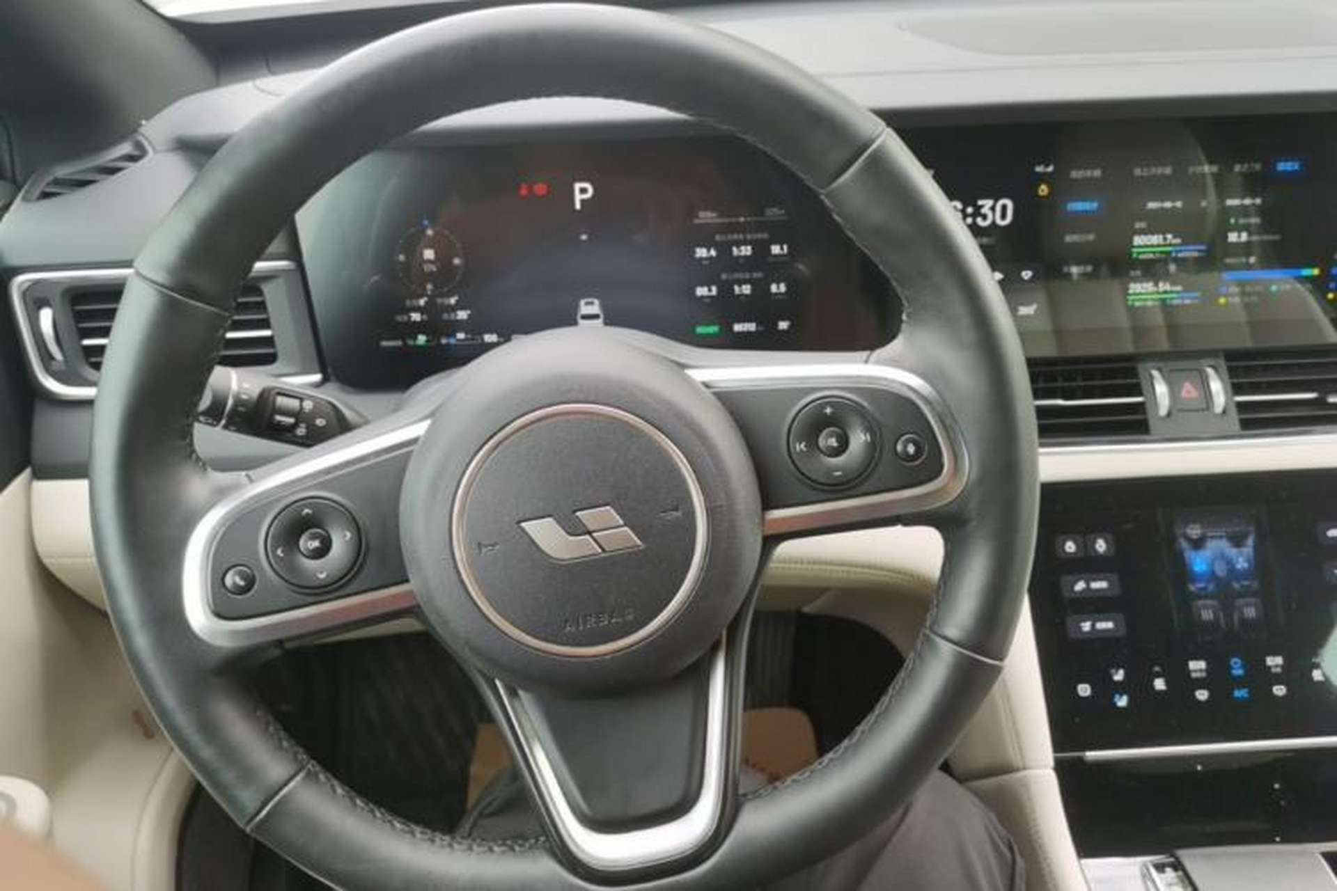 Used Li Auto ONE 2020 Extended-Range 6-Seater Version Steering Wheel