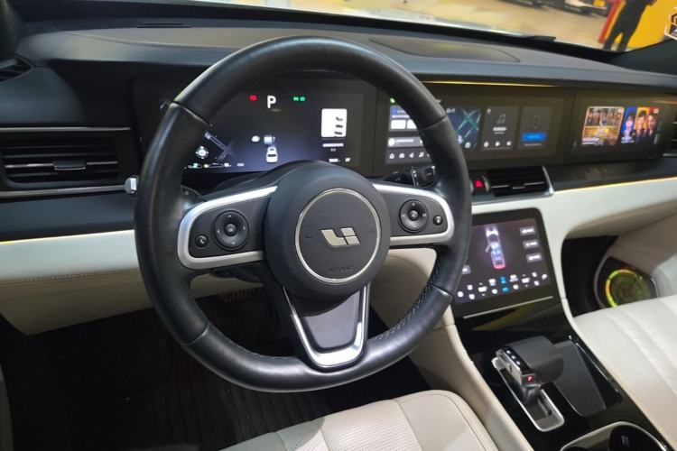 Used Li Auto ONE 2020 Extended-Range 6-Seater Version Steering Wheel