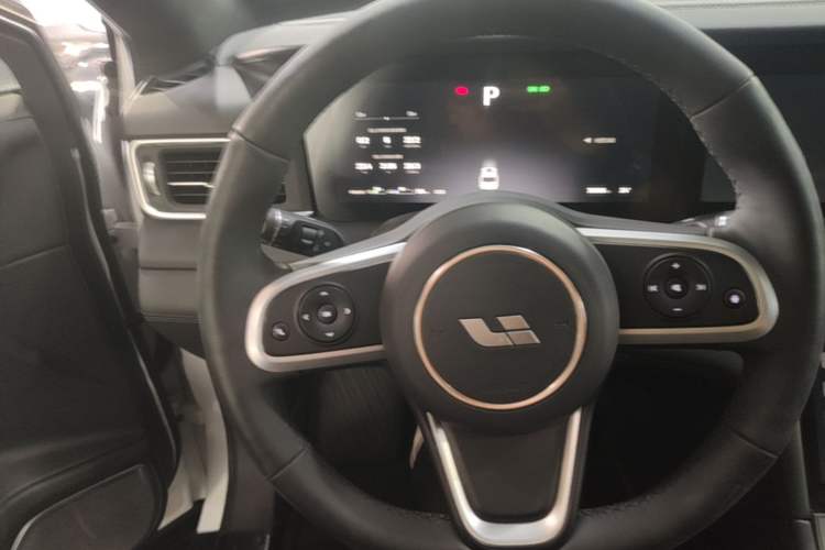 Used Li Auto ONE 2020 Extended-Range 6-Seater Version Steering Wheel