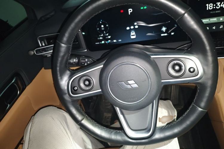 Used Li Auto ONE 2020 Extended-Range 6-Seater Version Steering Wheel