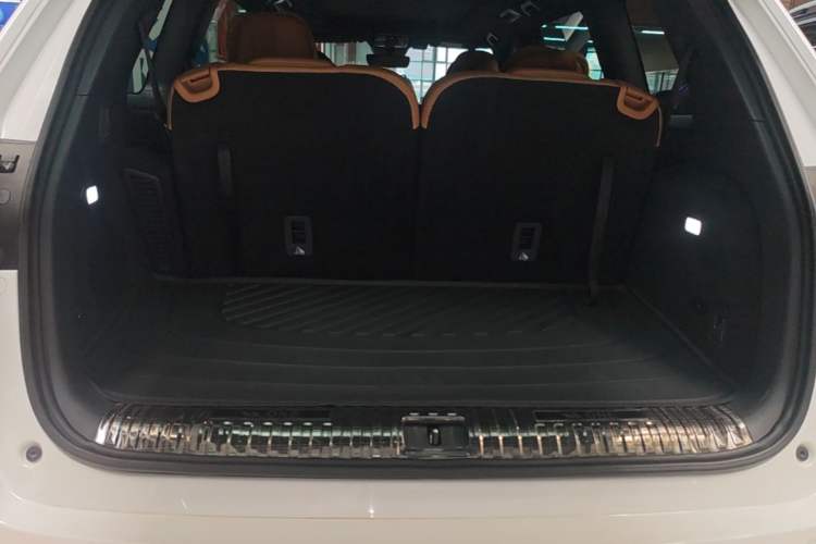 Used Li Auto ONE 2020 Extended-Range 6-Seater Version Trunk