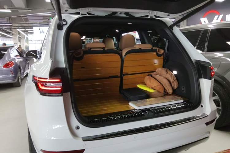 Used Li Auto ONE 2020 Extended-Range 6-Seater Version Trunk