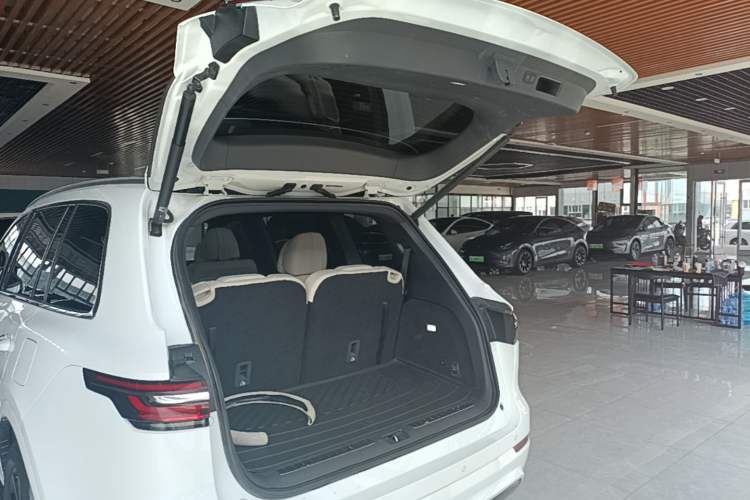 Used Li Auto ONE 2020 Extended-Range 6-Seater Version Trunk