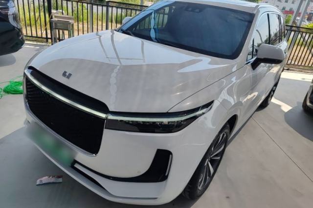 Ojetý Li Auto ONE 2020 Extended-Range 6-Seater Version