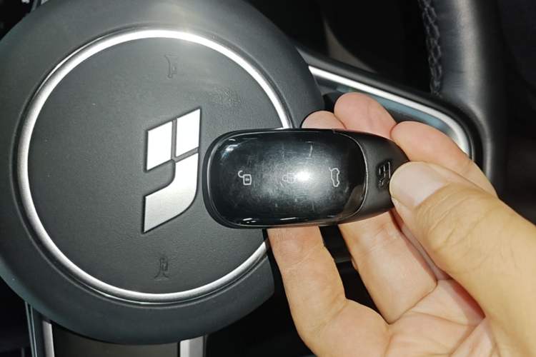 Used Li Auto ONE 2020 Extended-Range 6-Seater Version Vehicle Key
