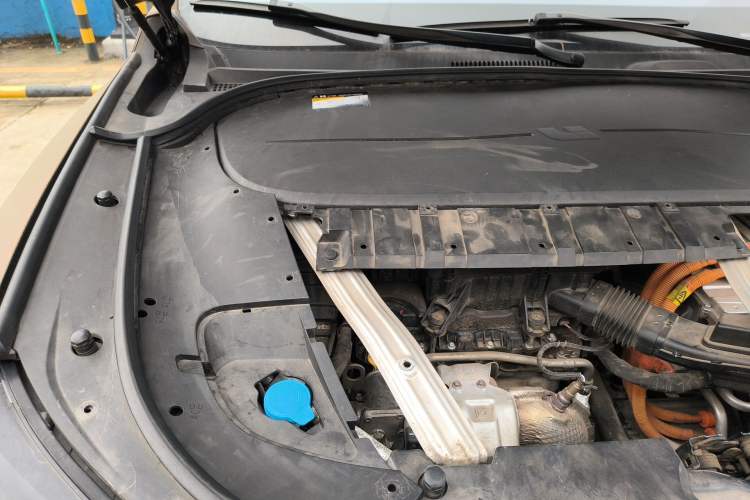 Used Li Auto ONE 2020 Extended-Range 6-Seater Version Engine Bay Right