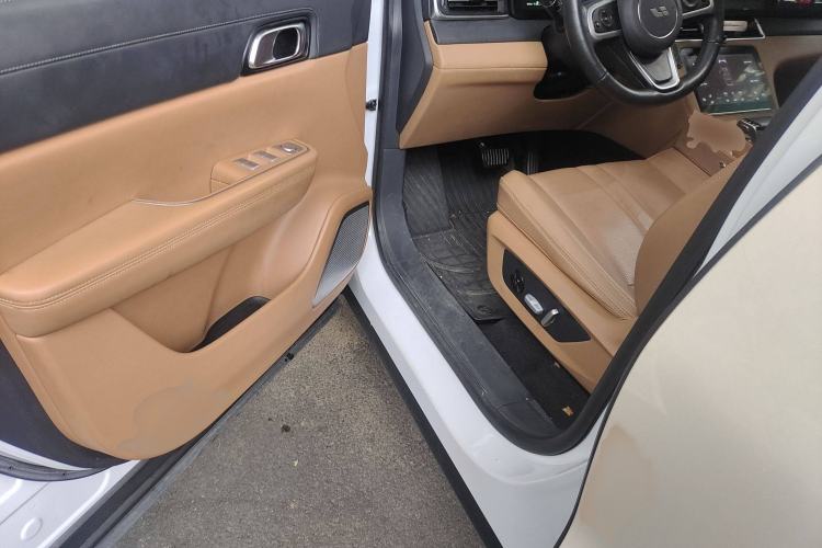 Used Li Auto ONE 2020 Extended-Range 6-Seater Version Interior 3