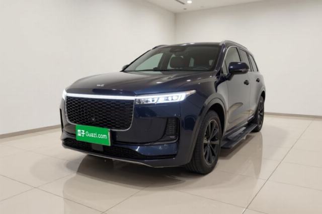 Ojetý Li Auto ONE 2021 Extended-Range 6-Seater Version
