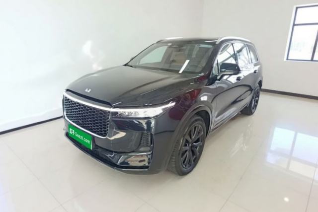 Ojetý Li Auto ONE 2021 Extended-Range 6-Seater Version