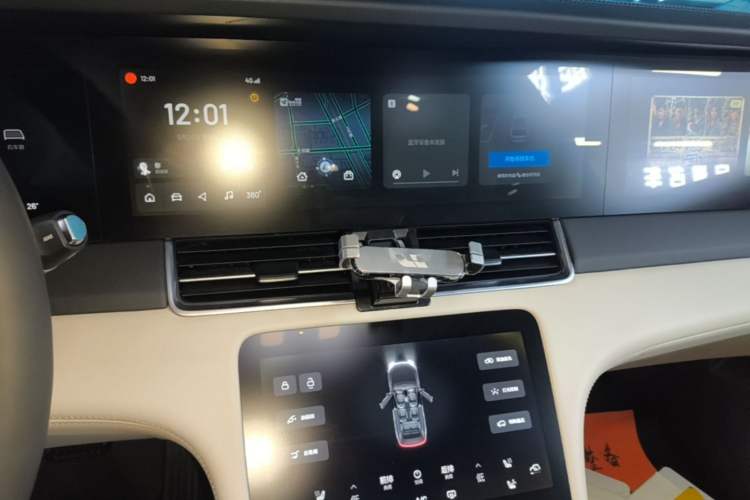 Used Li Auto ONE 2021 Extended-Range 6-Seater Version Audio And AC Panel
