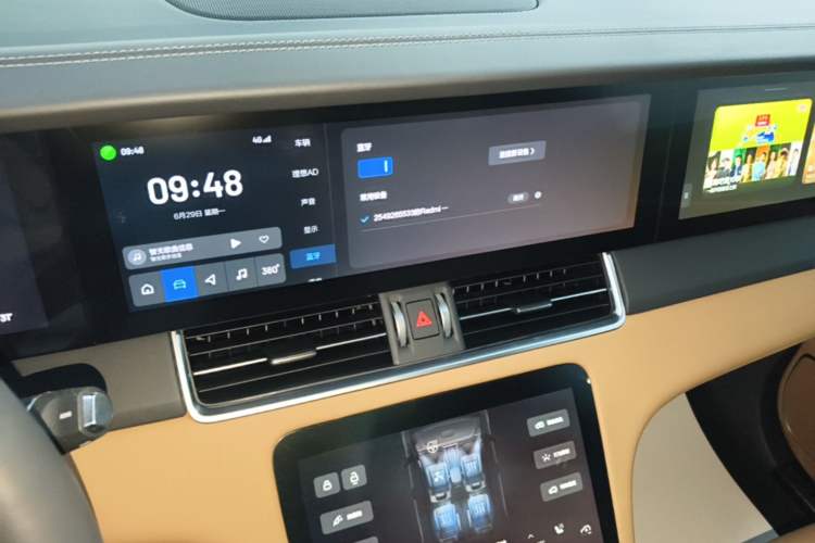 Used Li Auto ONE 2021 Extended-Range 6-Seater Version Audio And AC Panel