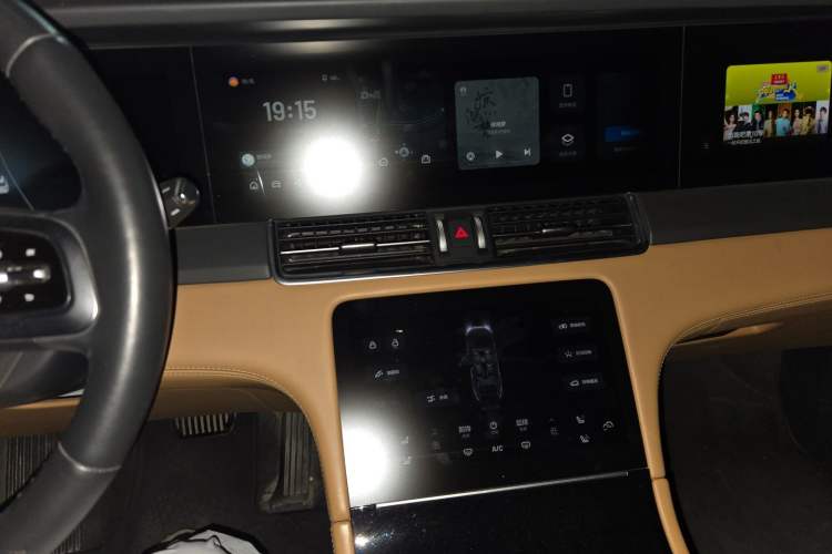 Used Li Auto ONE 2021 Extended-Range 6-Seater Version Audio And AC Panel