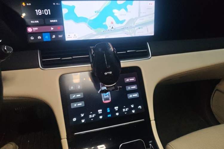 Used Li Auto ONE 2021 Extended-Range 6-Seater Version Audio And AC Panel